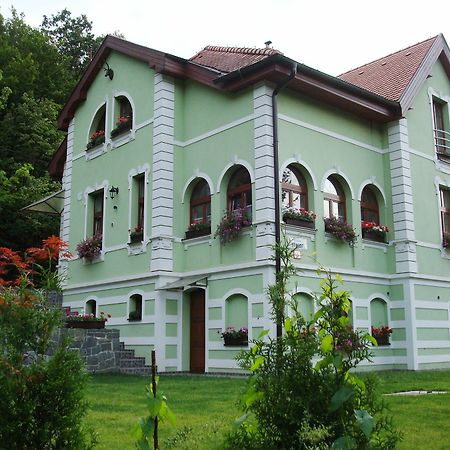 Penzión Zlatý Jeleň Košice Exterior foto