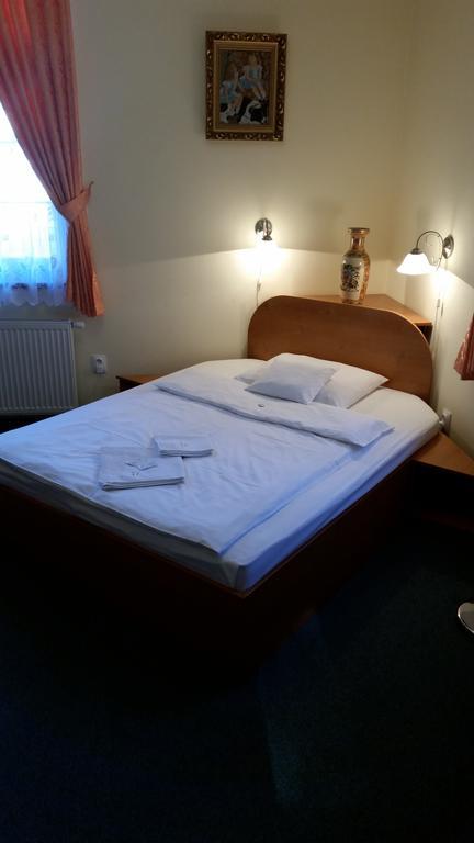 Penzión Zlatý Jeleň Košice Exterior foto